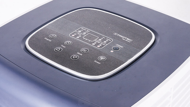 Model tampilan lantai Eco-Air 7000 BTU 3-in-1 Portable AC